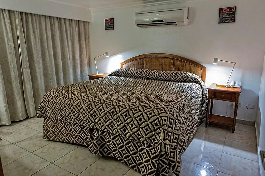 ***  Napolitano Hotel Santo Domingo Dominican Republic